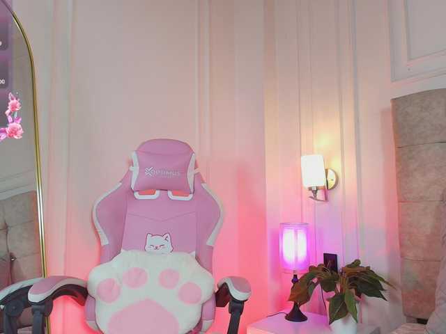 JasmineRoss live cam on BongaCams