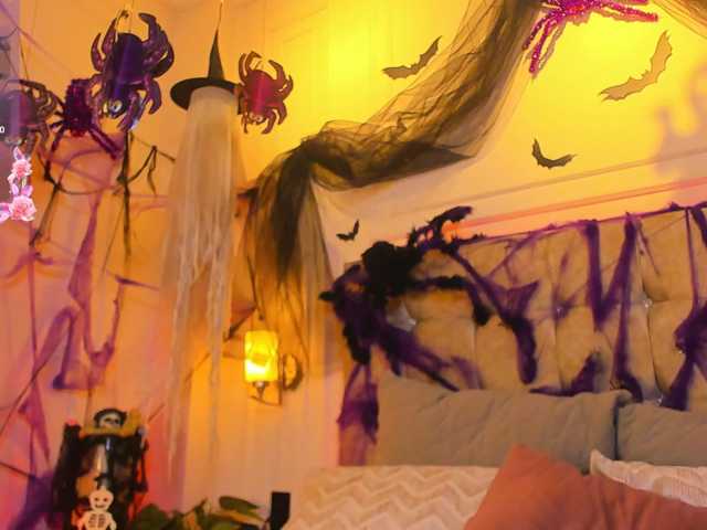 JasmineRoss live cam on BongaCams