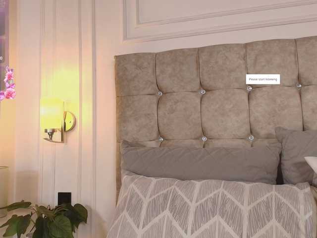 JasmineRoss live cam on BongaCams