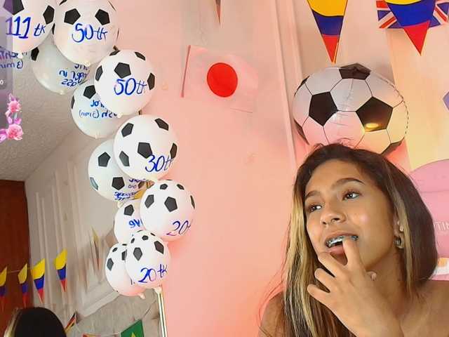 JasmineRoss live cam on BongaCams