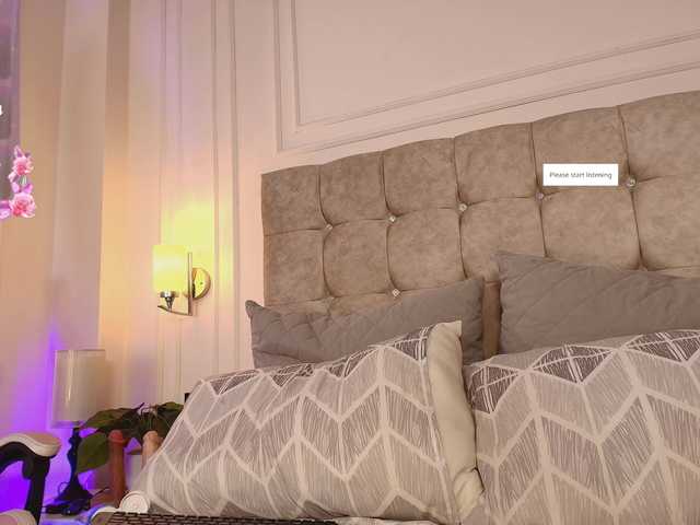 JasmineRoss live cam on BongaCams
