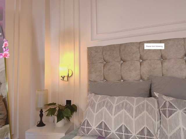 JasmineRoss live cam on BongaCams