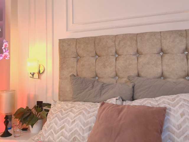 JasmineRoss live cam preview