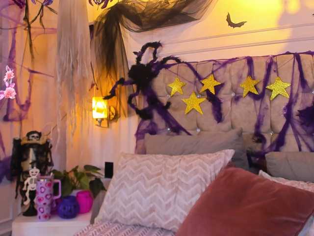 JasmineRoss live cam on BongaCams