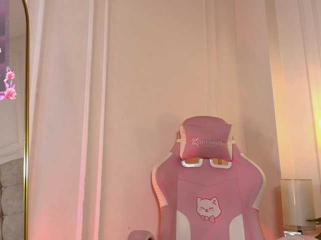 JasmineRoss live cam on BongaCams