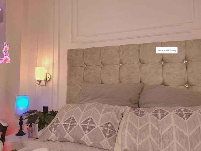 JasmineRoss live cam on BongaCams