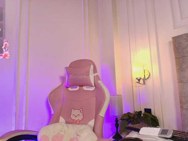 JasmineRoss live cam on BongaCams
