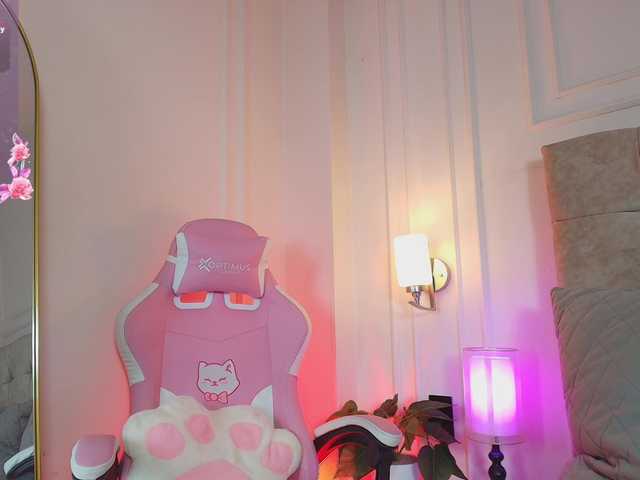 JasmineRoss live cam on BongaCams