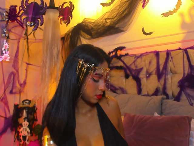 JasmineRoss live cam on BongaCams