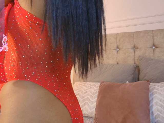 JasmineRoss live cam on BongaCams