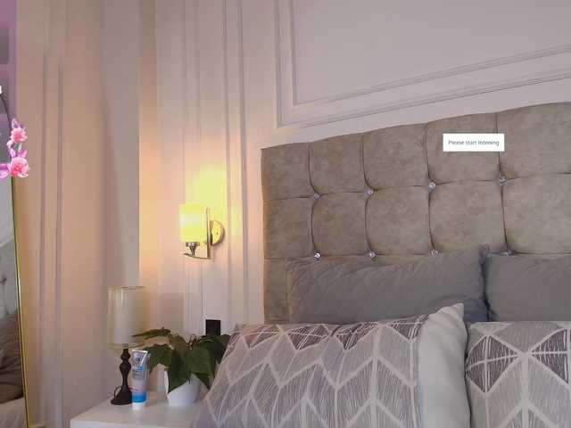 JasmineRoss live cam on BongaCams