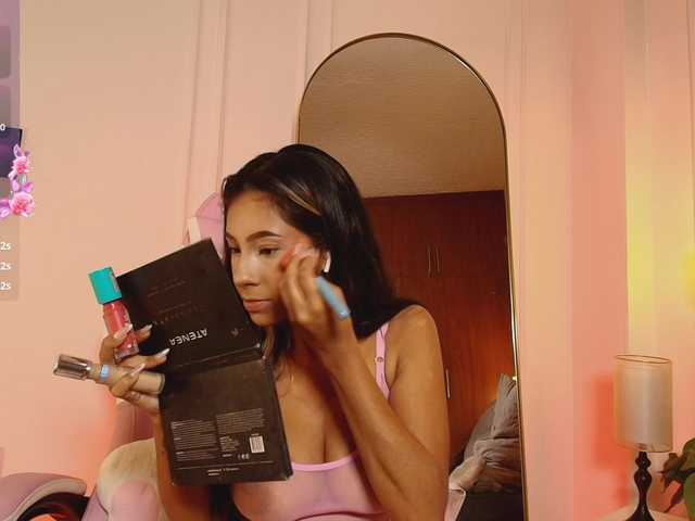 JasmineRoss live cam on BongaCams