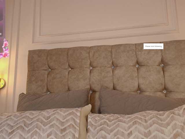 JasmineRoss live cam on BongaCams