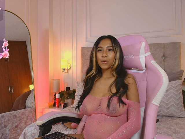 JasmineRoss live cam on BongaCams