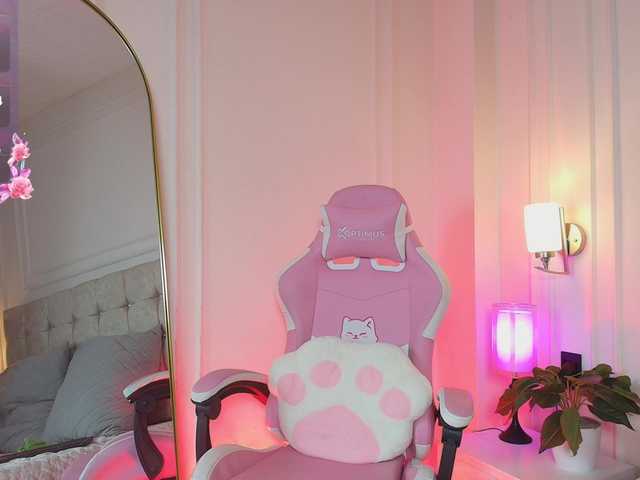 JasmineRoss live cam on BongaCams