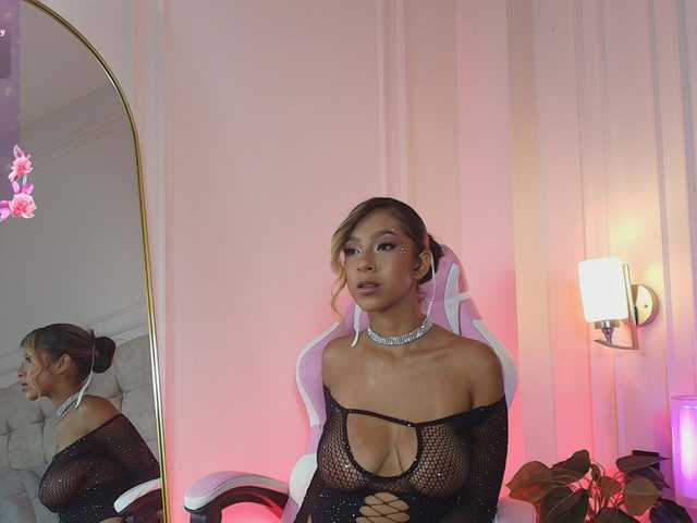 JasmineRoss live cam on BongaCams