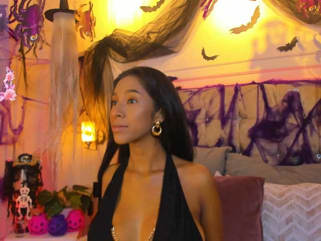 JasmineRoss live cam on BongaCams