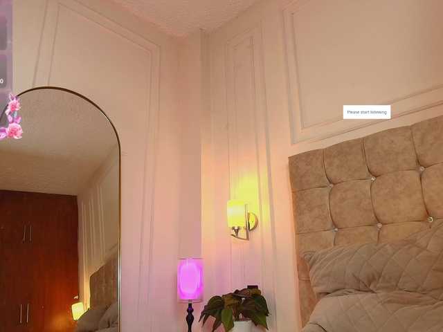 JasmineRoss live cam on BongaCams
