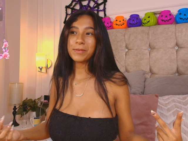 JasmineRoss live cam on BongaCams