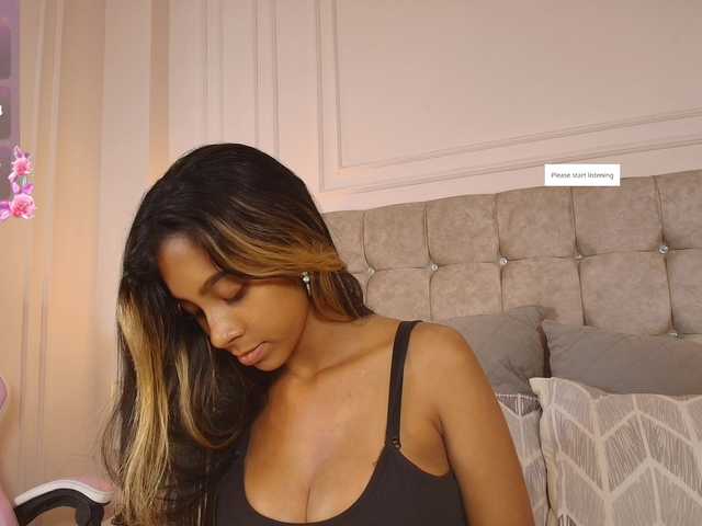 JasmineRoss live cam on BongaCams