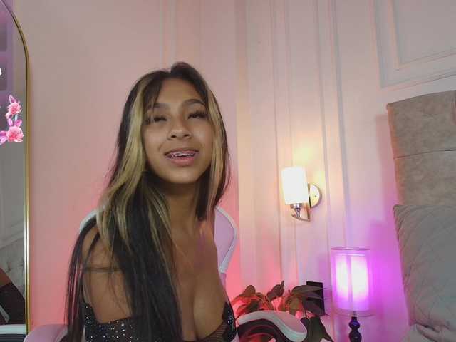 JasmineRoss live cam on BongaCams