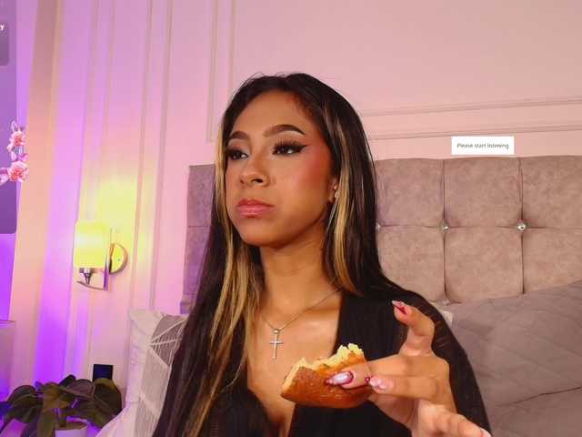 JasmineRoss live cam on BongaCams