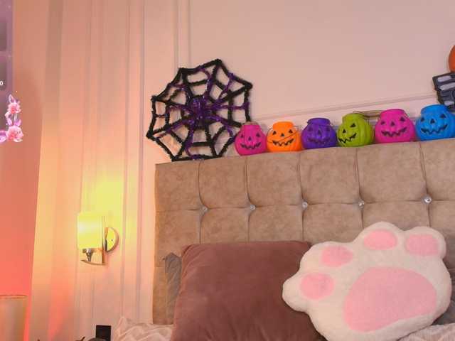 JasmineRoss live cam on BongaCams