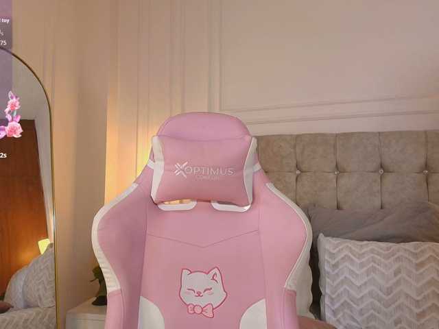 JasmineRoss live cam on BongaCams