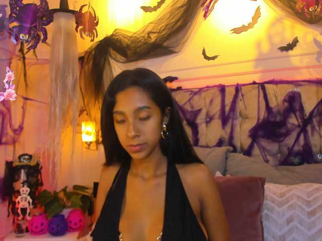 JasmineRoss live cam on BongaCams