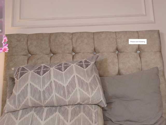 JasmineRoss live cam on BongaCams