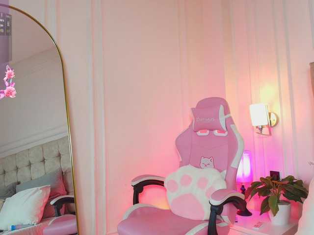 JasmineRoss live cam on BongaCams