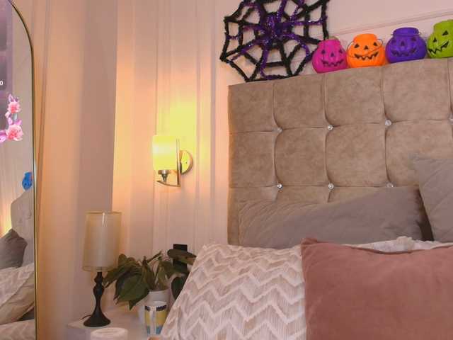JasmineRoss live cam on BongaCams