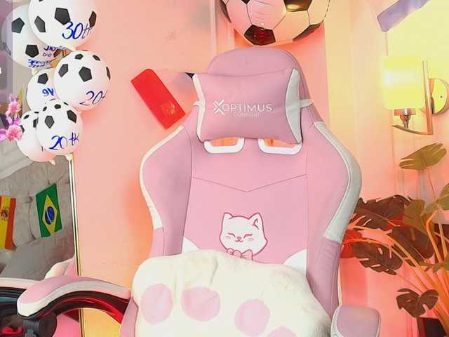 JasmineRoss live cam on BongaCams