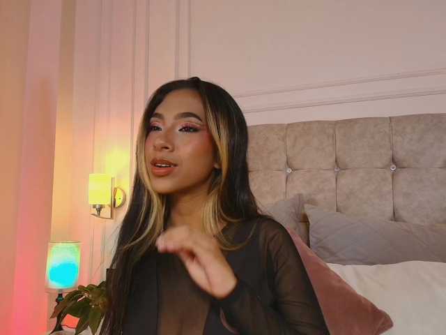 JasmineRoss live cam on BongaCams