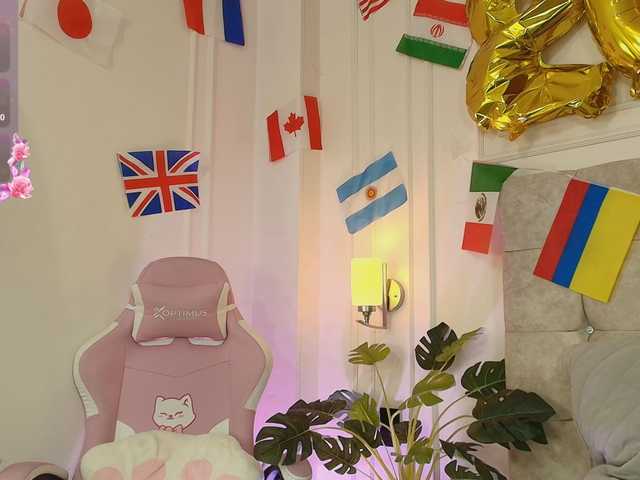 JasmineRoss live cam on BongaCams