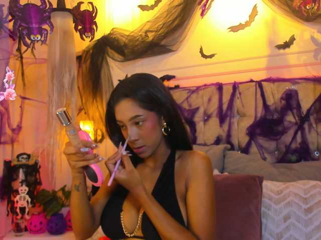 JasmineRoss live cam on BongaCams
