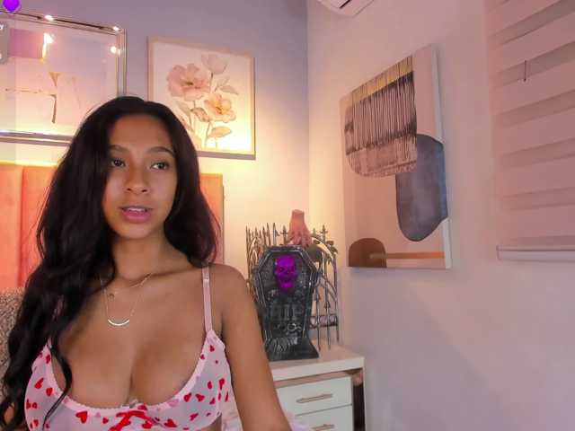JasmineRoss live cam on BongaCams