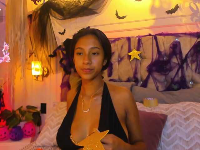 JasmineRoss live cam on BongaCams