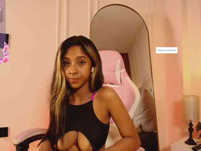 JasmineRoss webcam