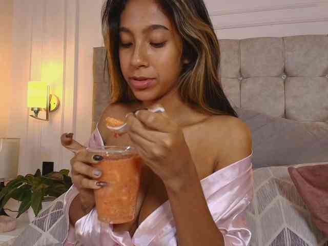 JasmineRoss webcam