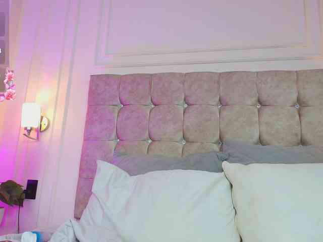 JasmineRoss webcam