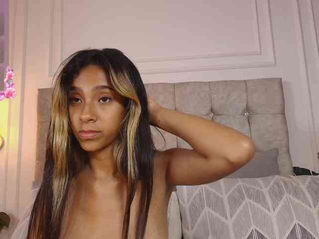 JasmineRoss webcam
