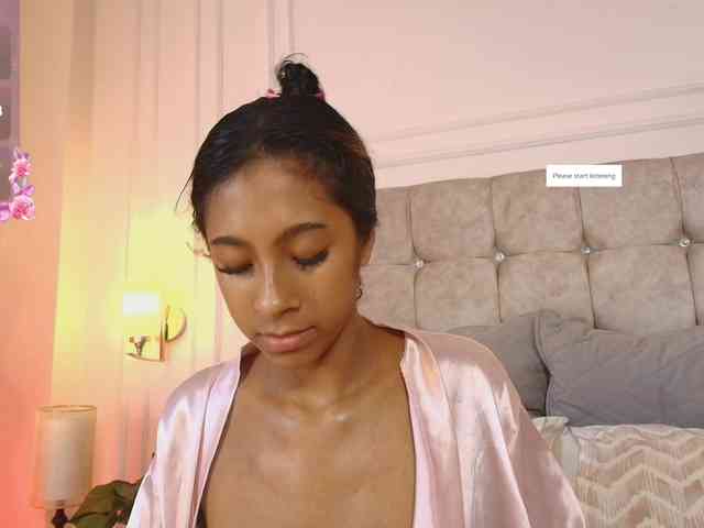 JasmineRoss webcam