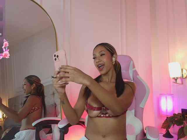 JasmineRoss webcam