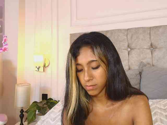JasmineRoss webcam
