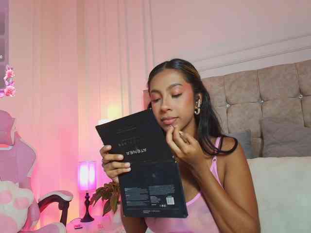 JasmineRoss JasmineRoss