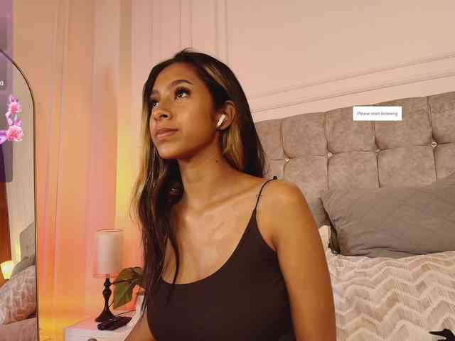 JasmineRoss webcam