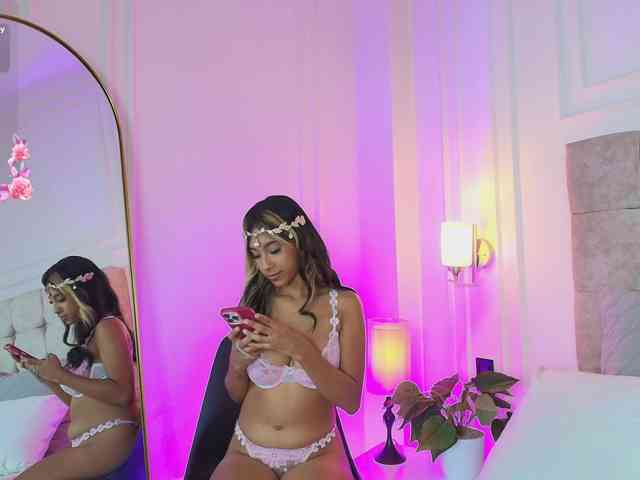 JasmineRoss webcam