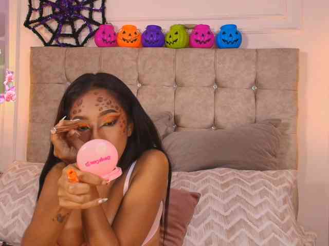 JasmineRoss webcam
