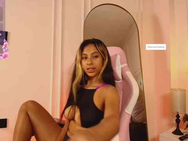 JasmineRoss webcam